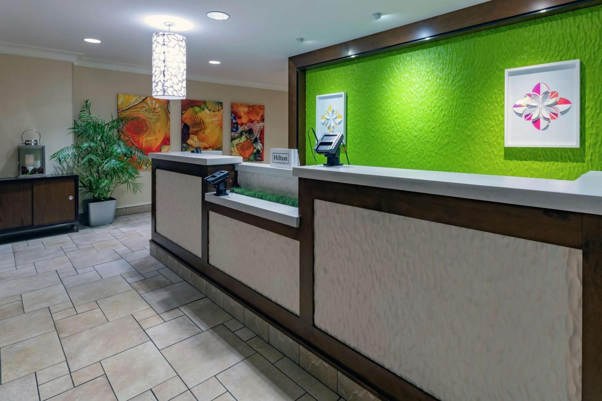 德文斯康门希尔顿花园酒店 Devens 外观 照片